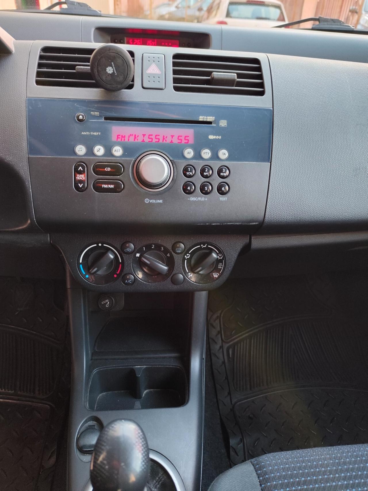 Suzuki Swift 1.3 Diesel 75CV