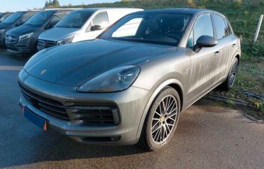 Porsche Cayenne 3.0 V6 E-Hybrid Platinum Edition