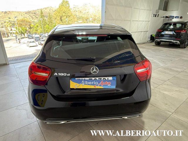 MERCEDES-BENZ A 180 d Sport