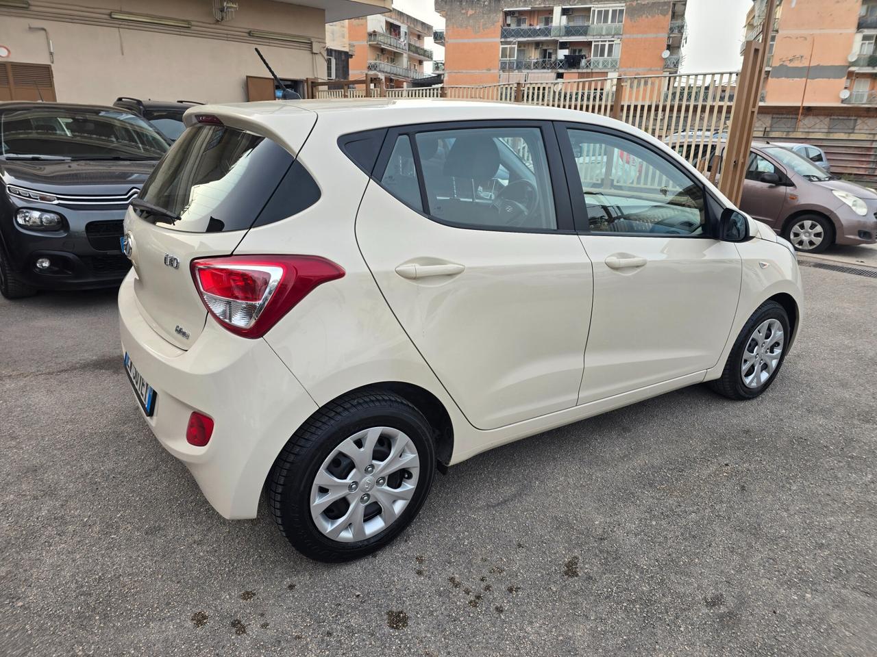 Hyundai i10 1.0 LPGI Econext Login