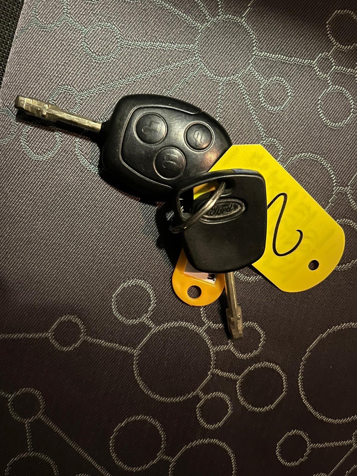 Ford Fiesta 1.4 TDCi 3p. Ghia 111000 km