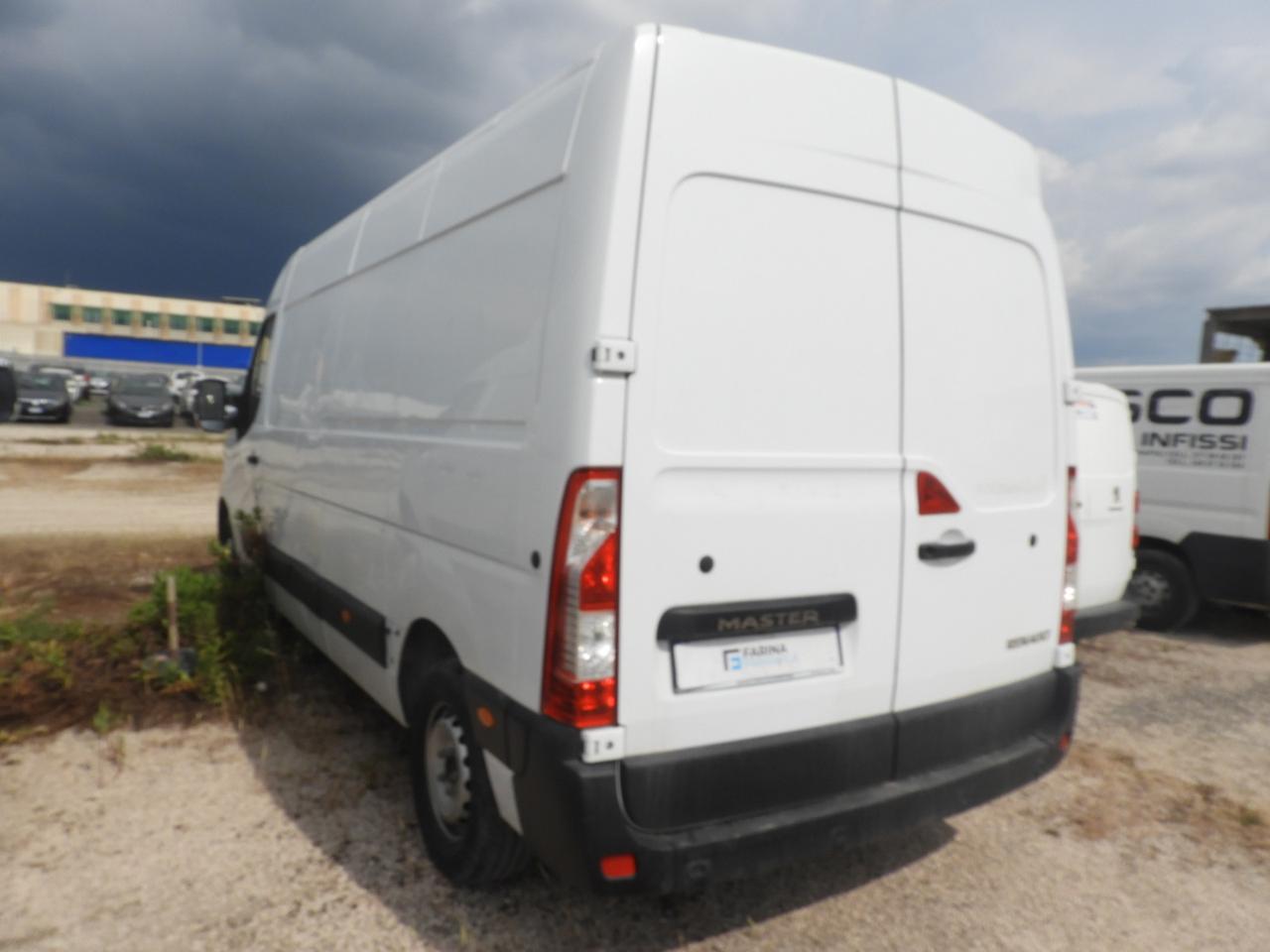 RENAULT Master IV 35 FWD - master T35 2.3 energy dci 180cv L3H2 Ice