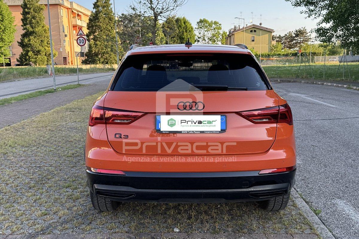 AUDI Q3 35 TDI S tronic Business Advanced