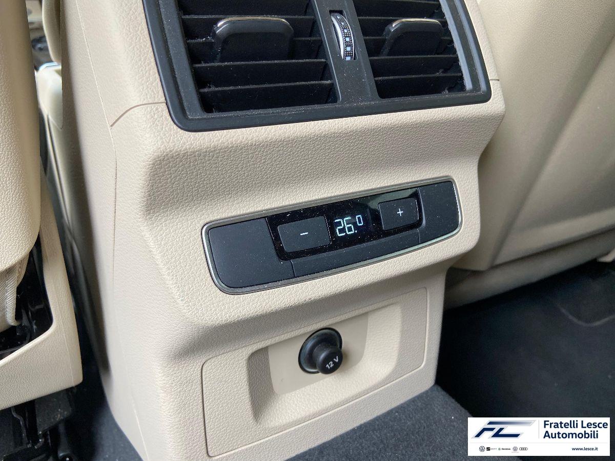 AUDI - Q5 Sportback 40 2.0 tdi mhev 12V S line quattro s tronic