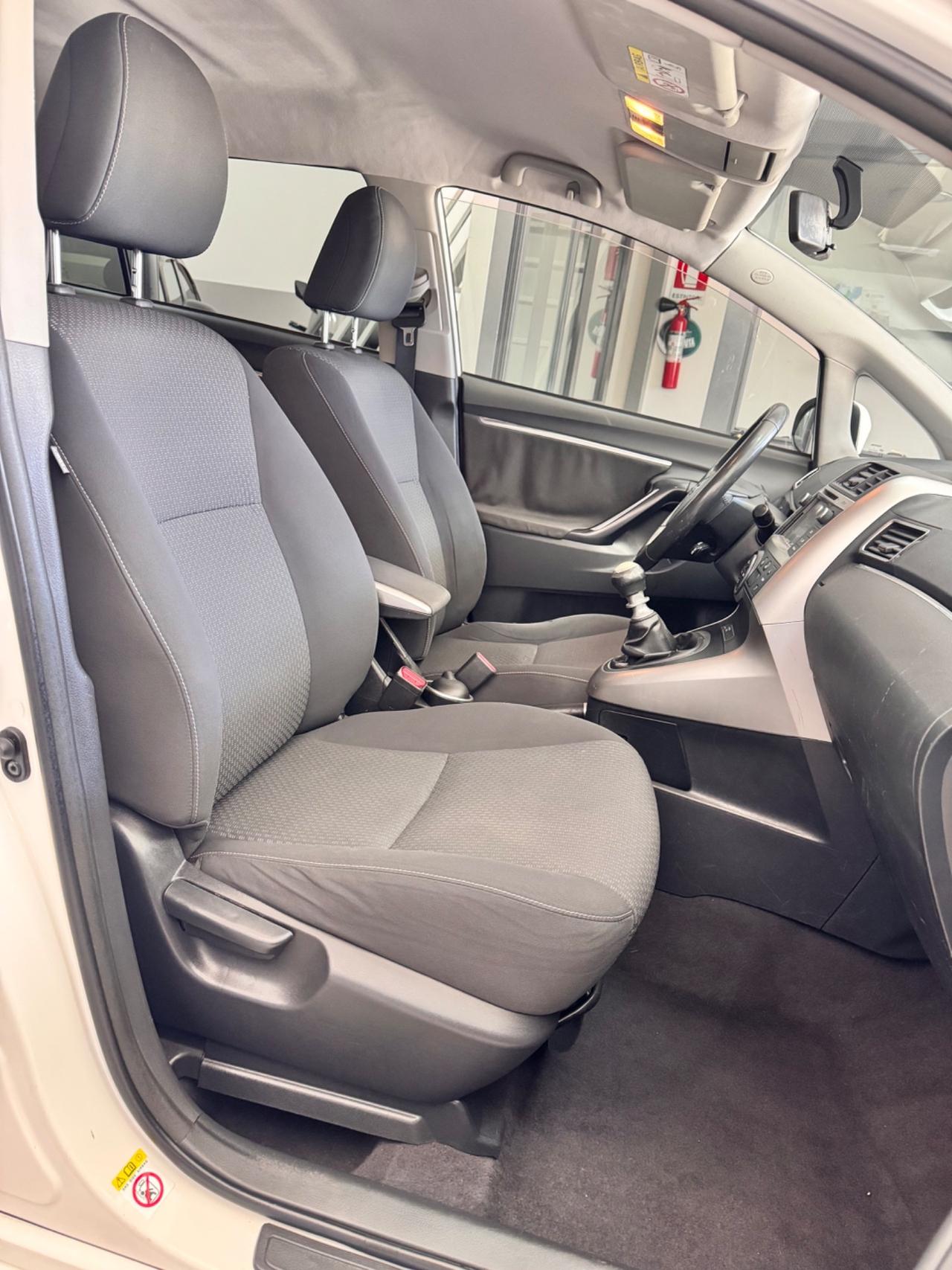 Toyota Verso 2.0 D 124 Cv Active 7 Posti - 11/2013