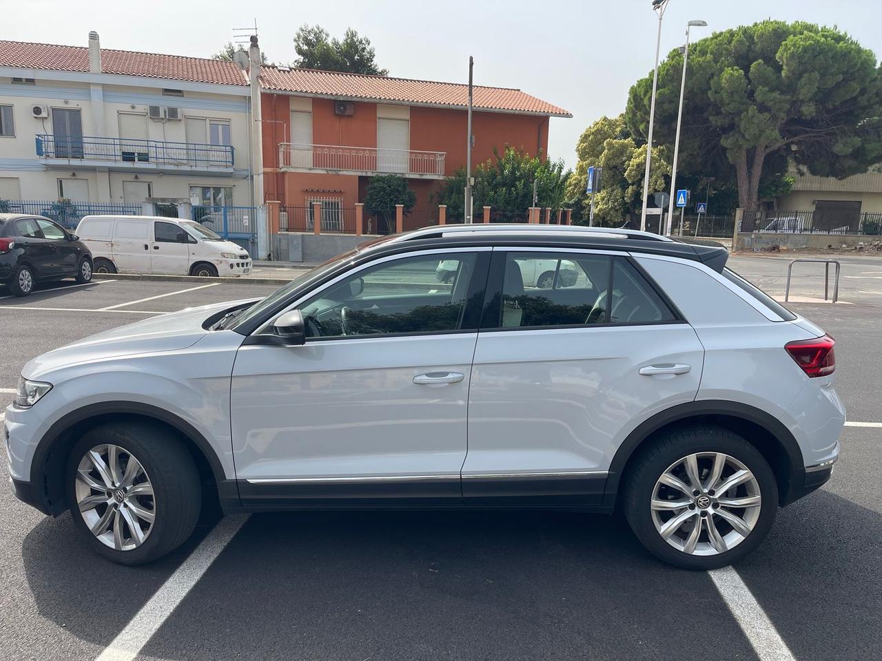 Volkswagen T-Roc 2.0 TDI Advanced #12150