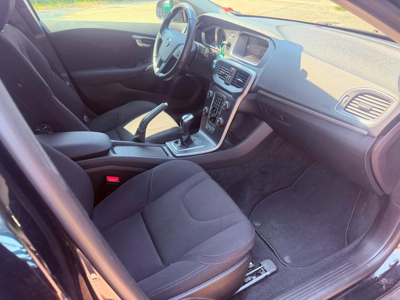 Volvo V40 Cross Country D2