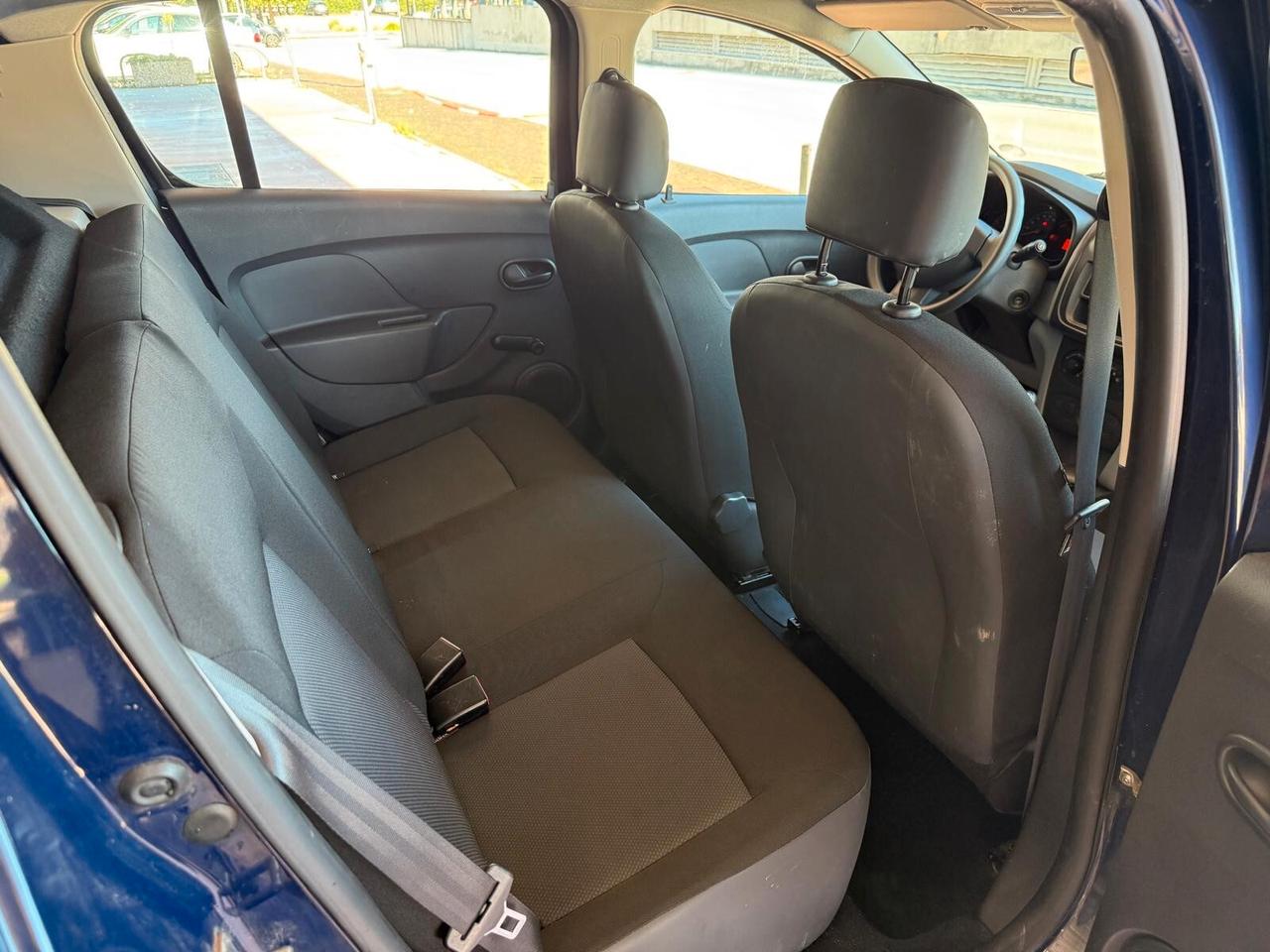 Dacia Sandero 1.2 75CV