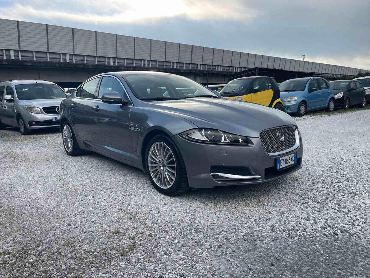 JAGUAR XF - AUTOMATICA -BUSINESS EDITION - 2.2 DIESEL