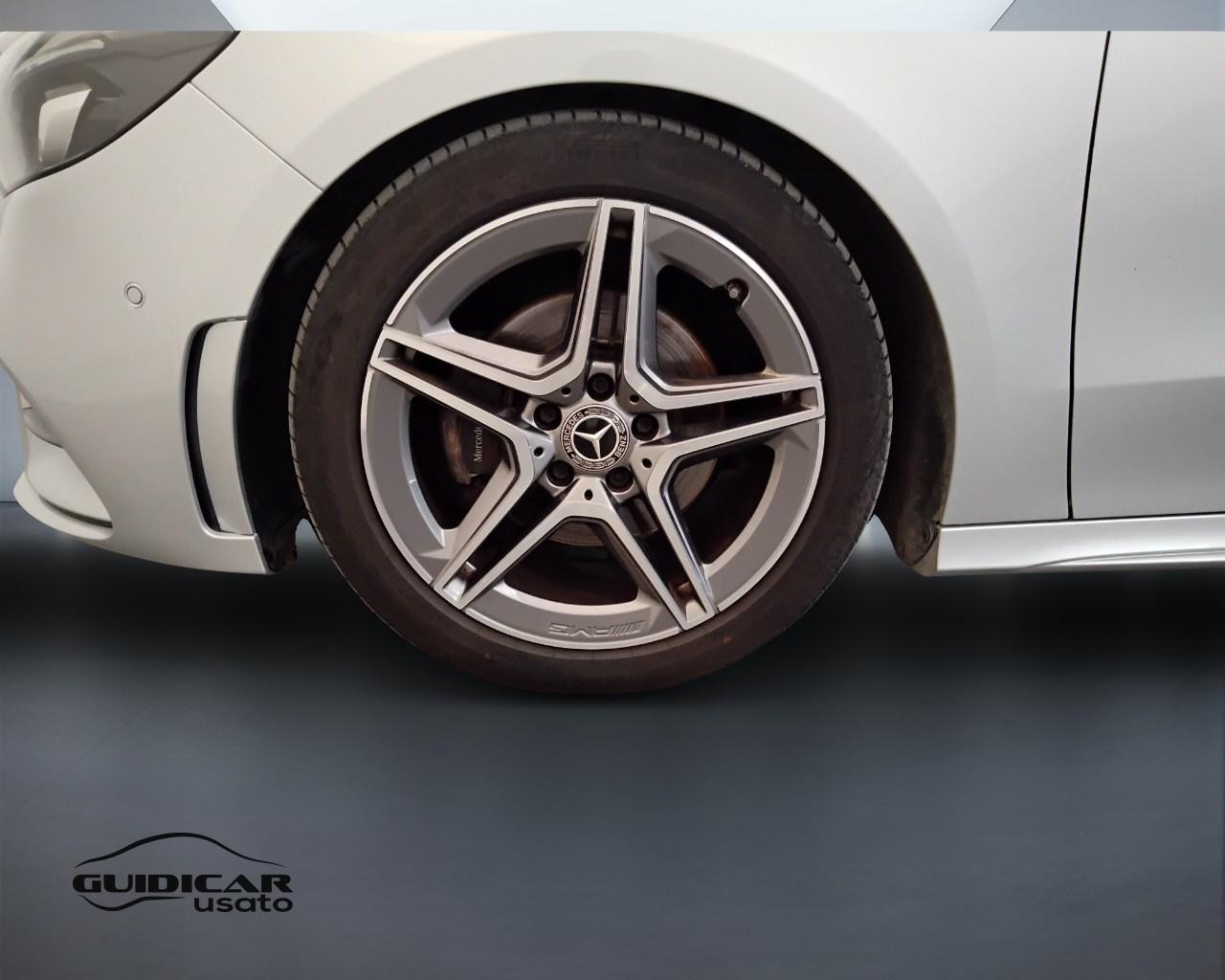 Mercedes-Benz Classe B - W247 2018 - B 180 d Premium auto