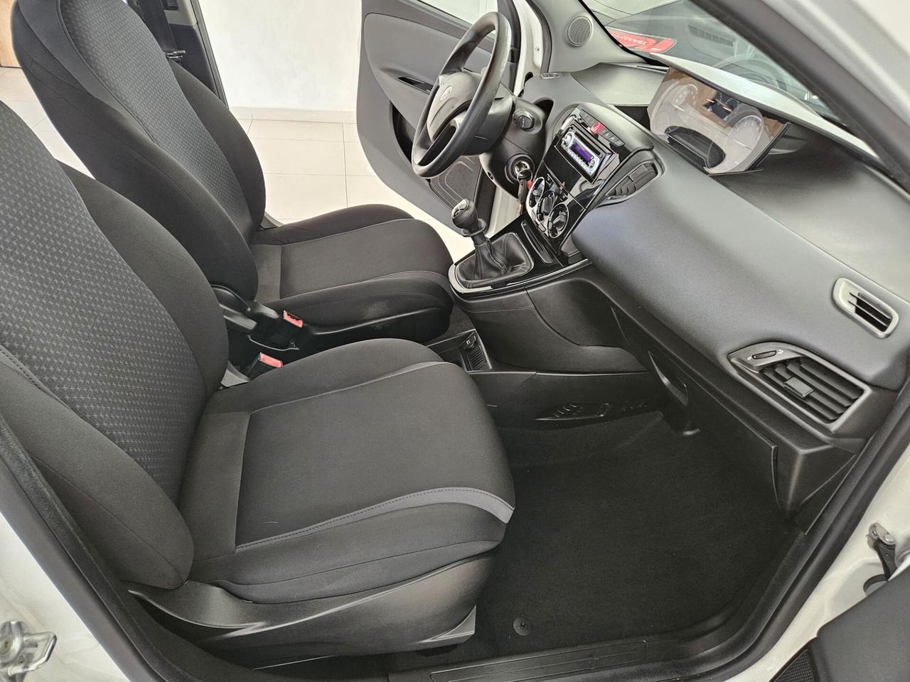 Lancia Ypsilon 1.2 69 CV 5 porte GPL Ecochic Gold