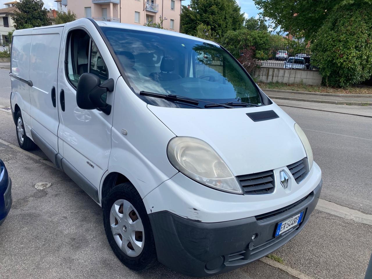 Renault trafic