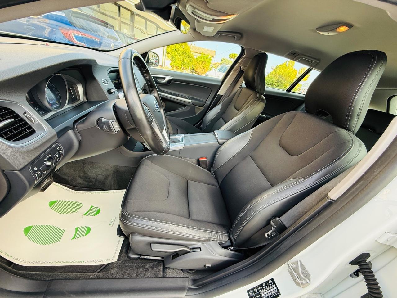 Volvo V60 D5 Geartronic Momentum 132.000km!!