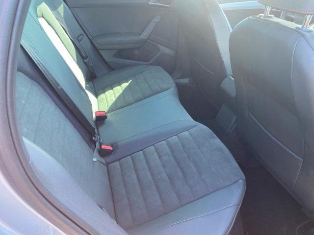 SEAT Arona 1.0 TGI FR Virtual, LED, Navi, Sedili risc, Retroc
