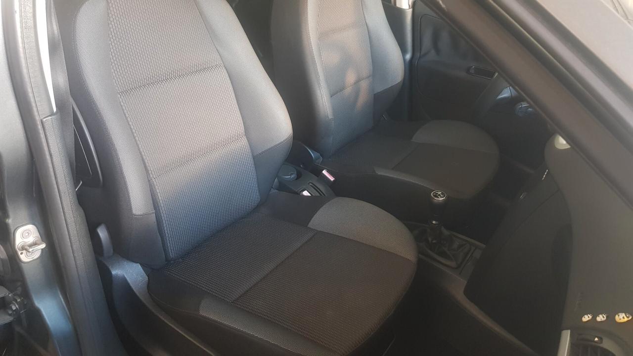 Peugeot 207 1.4 EURO 5 OK NEOPATENTATI!!!