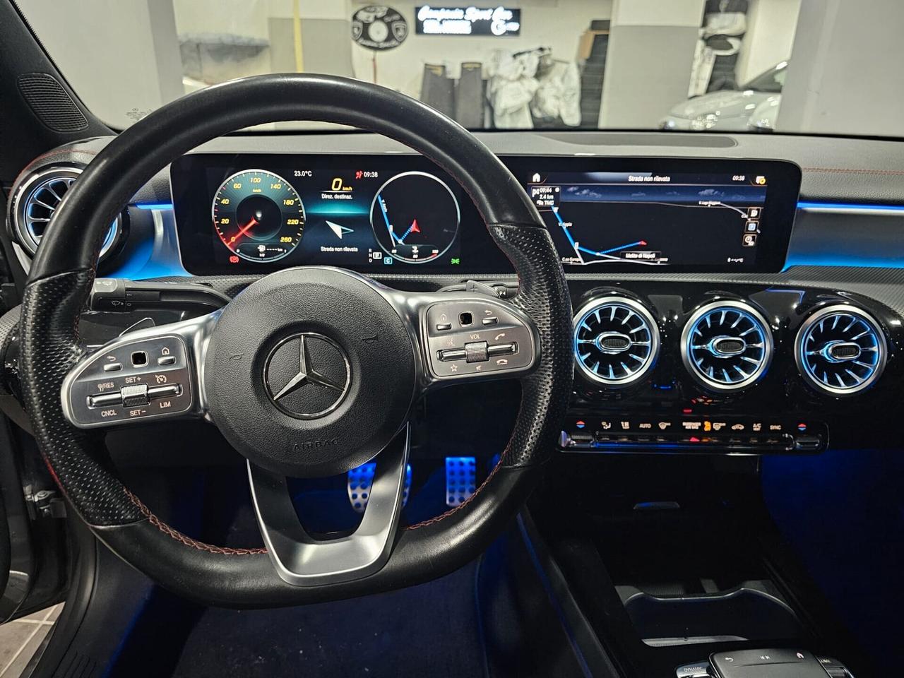 NUOVA MERCEDES-BENZ CLA 200d PREMIUM AMG LINE 2.0d 150CV AUTOMATIC