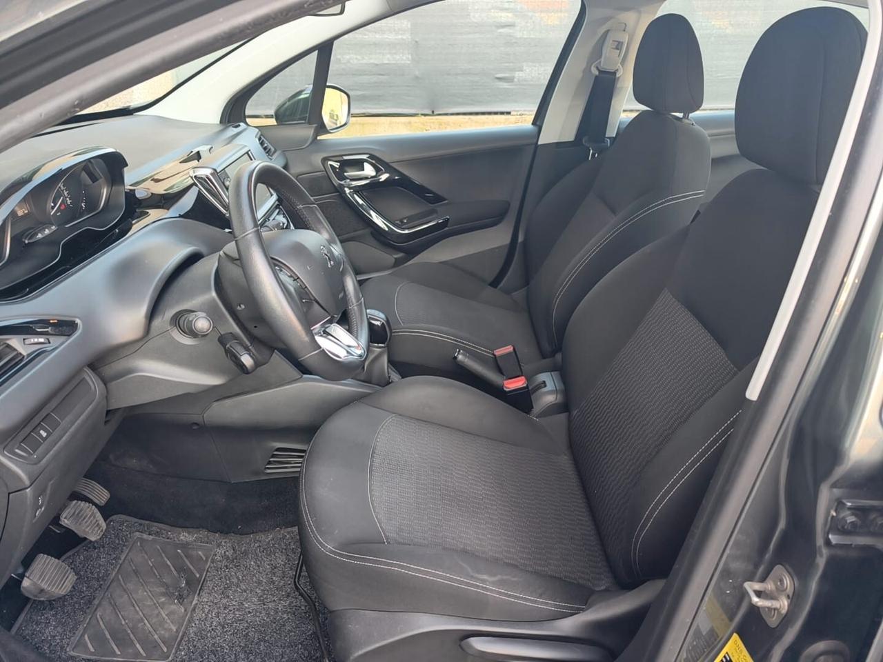 Peugeot 208 BENZINA 5 PORTE UNIPRO 2017