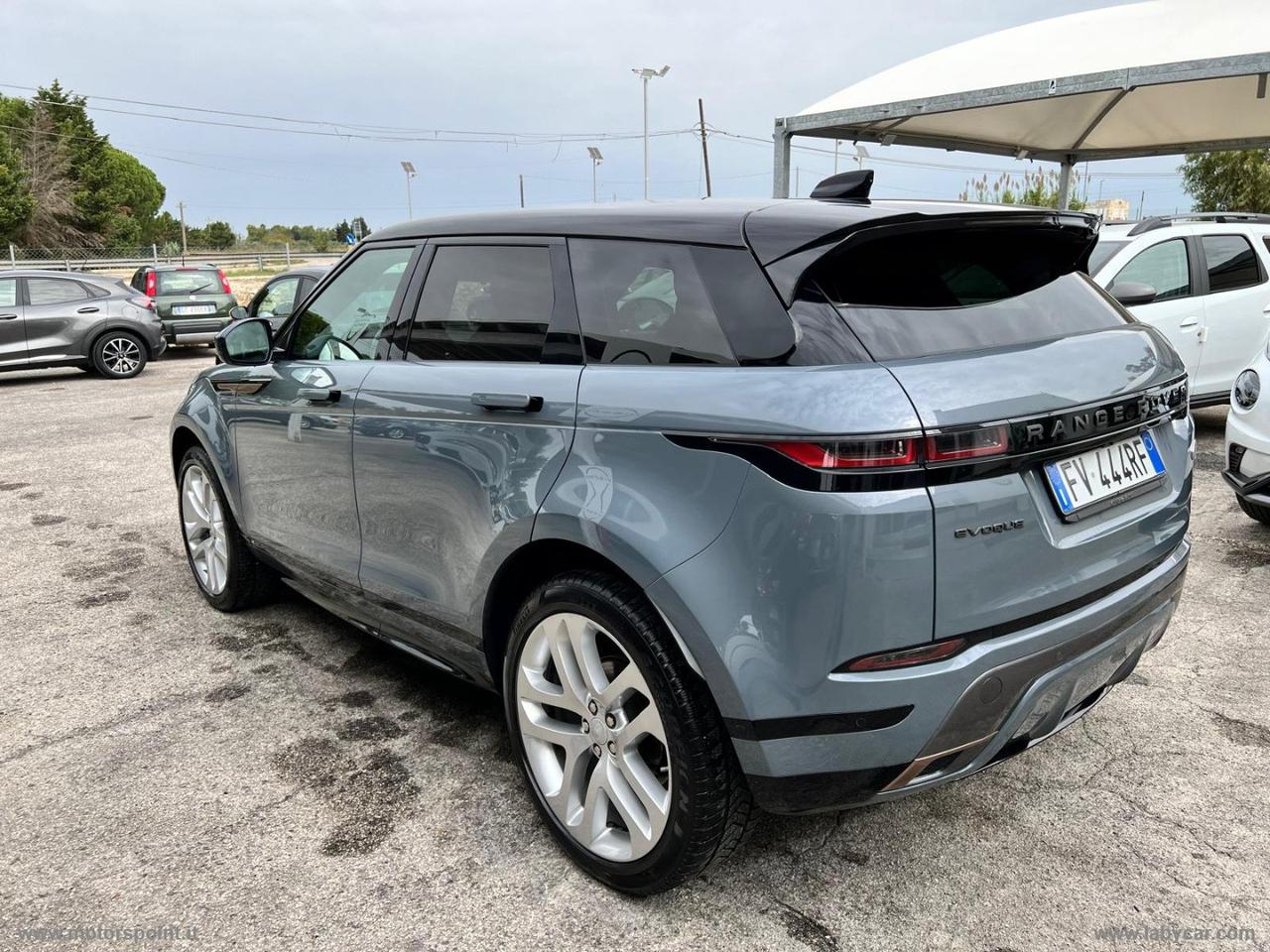 LAND ROVER RR Evoque R-DYNAMIC FIRST EDITION HSE