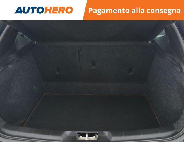 VOLVO V40 Cross Country D2 1.6 Volvo Ocean Race