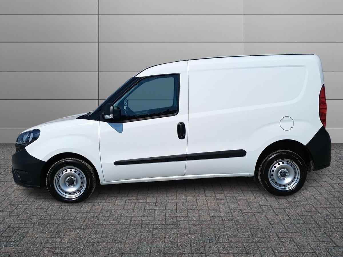 FIAT Doblo Cargo 2019 - Doblo cargo 1.6 mjt 105cv CH1 Business S&S
