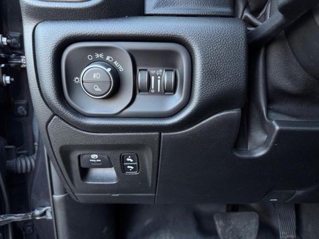 DODGE RAM R 1500 5.7 SPORT