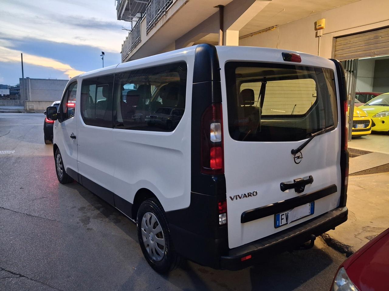Opel Vivaro 29 1.6 CDTI 120CV 9 posti 2019 Gancio