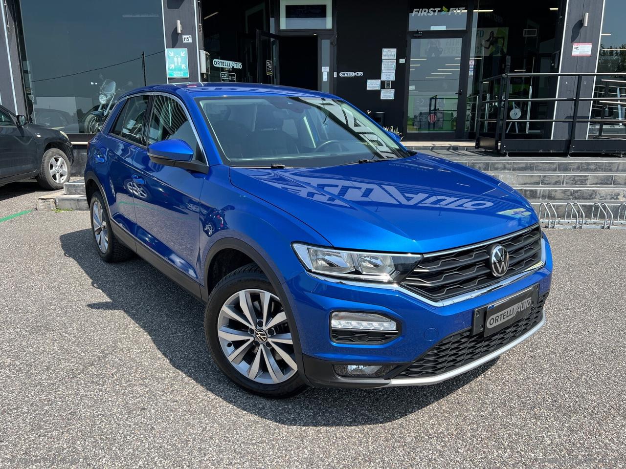 VOLKSWAGEN T-Roc 2.0 TDI 150 CV DSG Business BMT IVA DEDUCIBILE
