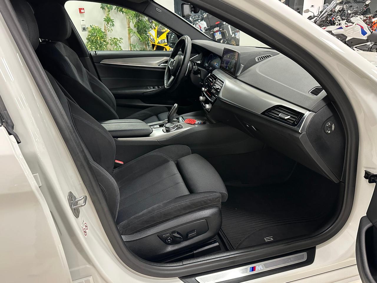 Bmw 520 518d Touring aut Msport 150 CV - 2019
