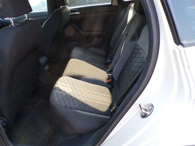 VOLKSWAGEN Taigo 1.0 TSI 115CV DSG R-Line Fari IQ Matrix, Tettino
