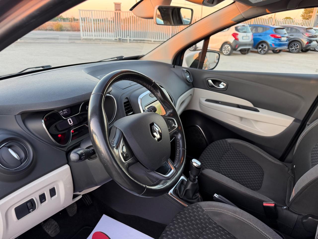 RENAULT CAPTUR 1.5 DCI 110 INTENS FULL LED MY17