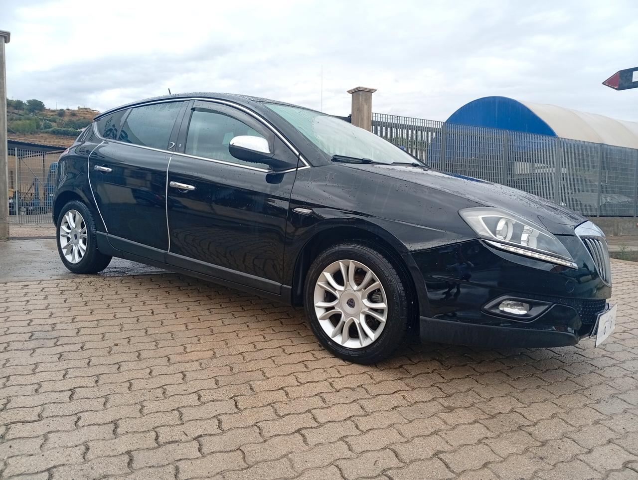 Lancia Delta 1.6 MJT DPF Platino