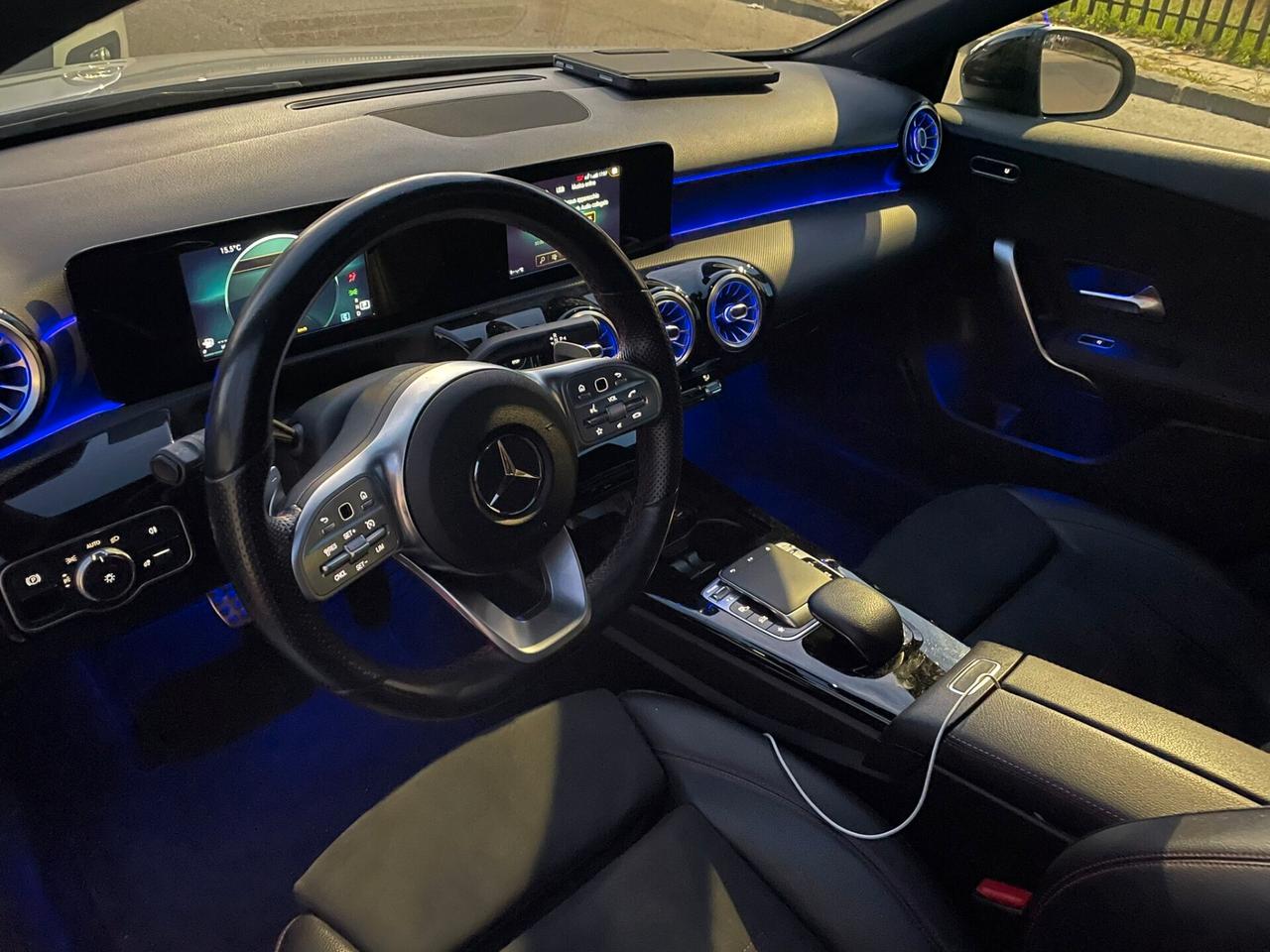 Mercedes a 200 d Premium Amg