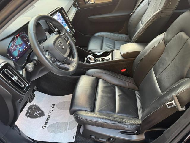 VOLVO XC40 B4 AWD automatico Plus Dark MY23