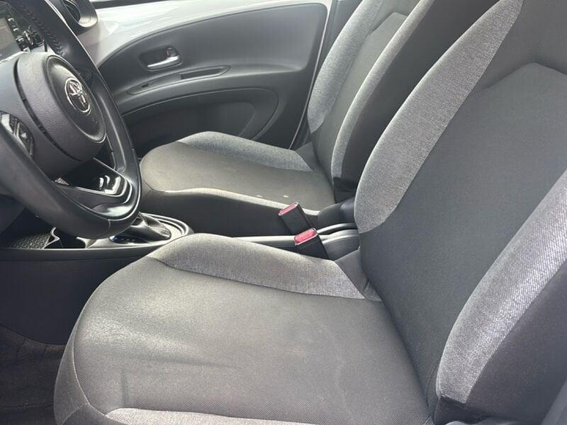 Toyota Aygo X 1.0B (72 CV) Active S-CVT