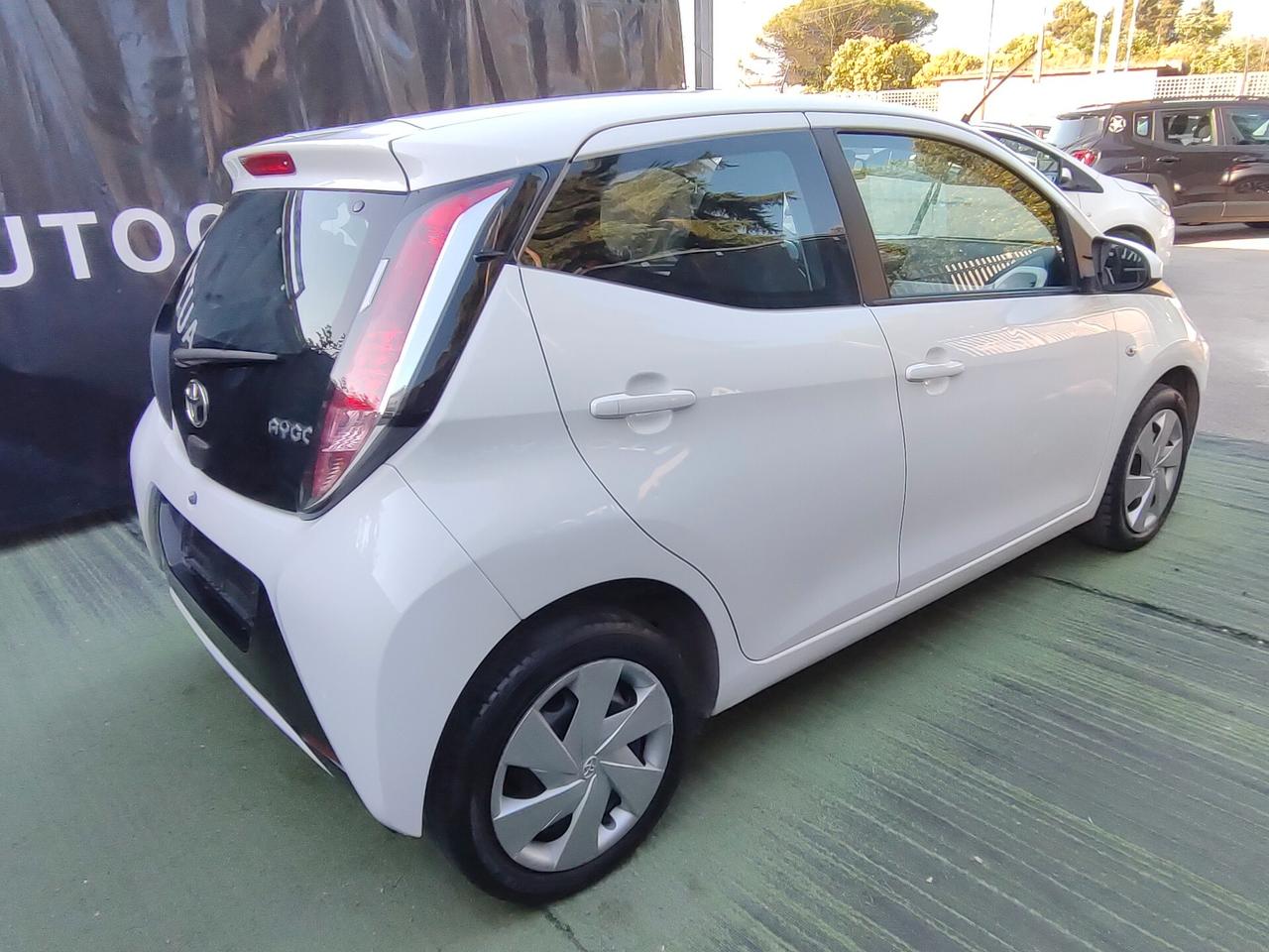 Toyota Aygo 1.0 BENZINA GARANZIA 12 MESI