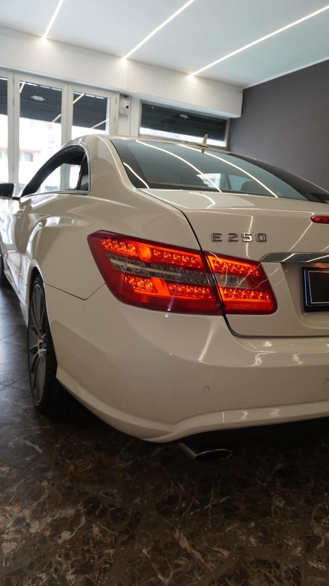 Mercedes E 250 CDI 204cv Coupe' Biturbo Avantgarde AMG 2011