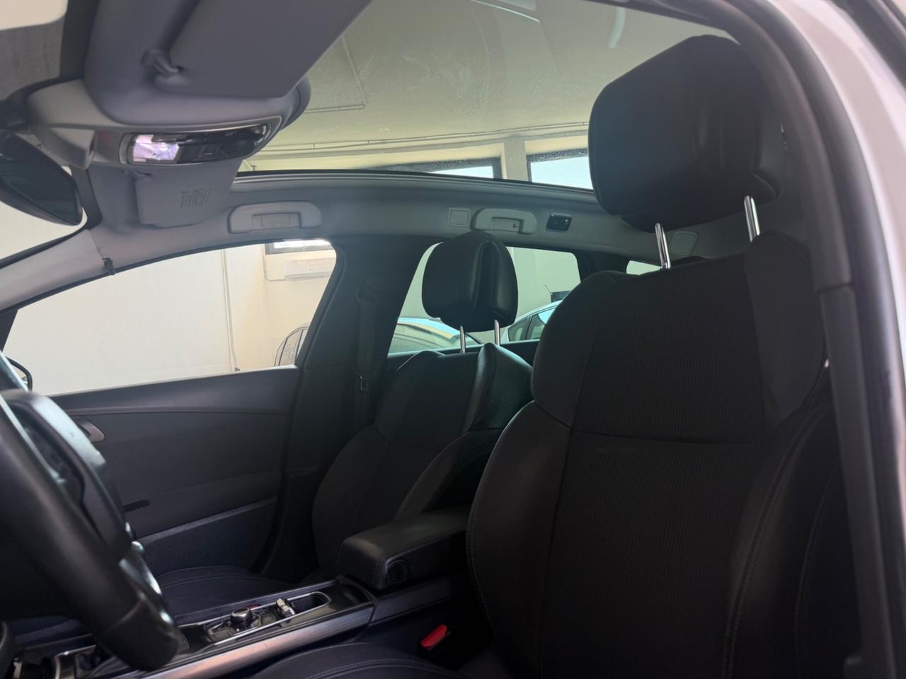 Peugeot 508 1.6 e-HDi 115CV cambio robotizzato S&S SW Ciel Allure