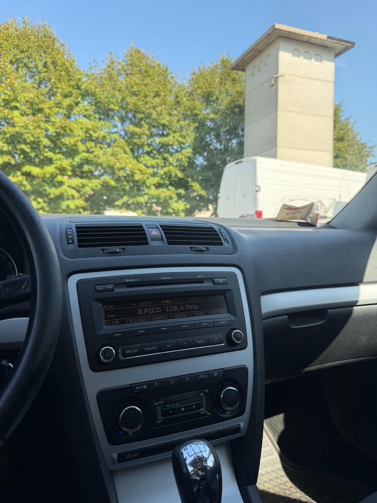 Skoda Octavia 1.6 TDI CR F.AP. Wagon Elegance