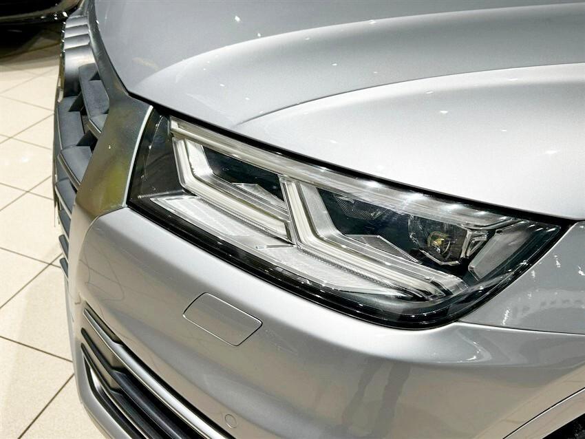 Audi Q5 40 TDI quattro S tronic Business