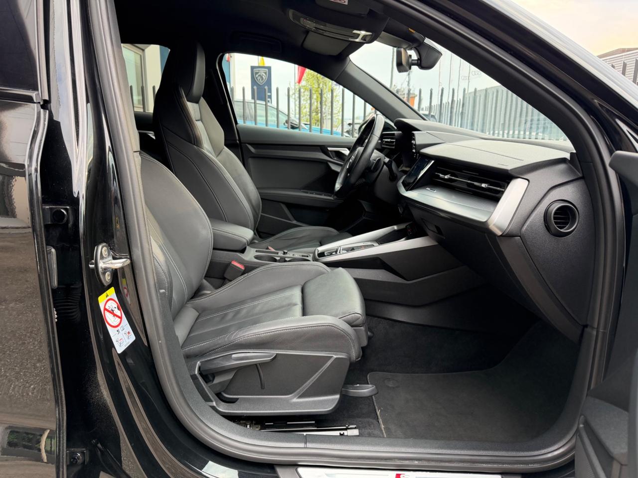 Audi A3 Sedan 35 TDI S tronic line edition