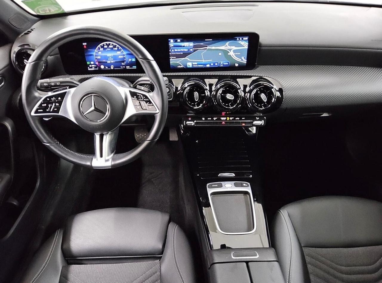 Mercedes-benz A 180Benzina Automatic Sport plus Led camera