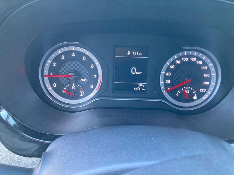 Hyundai i10 i10 1.0 MPI Tech + CONN