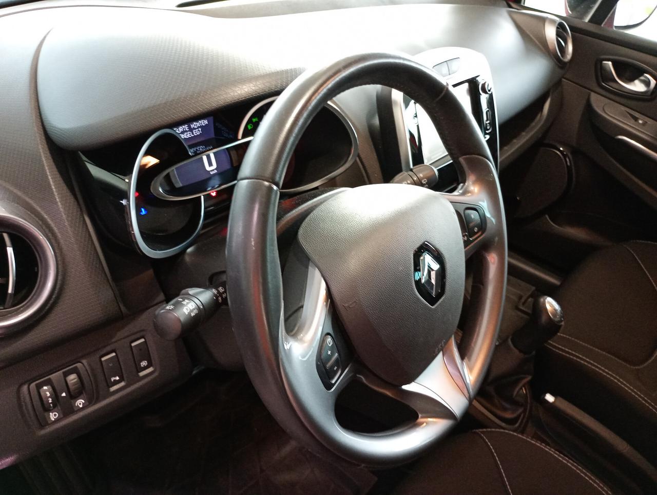 Renault Clio TCe 12V 90CV Start&Stop 5 porte - LIMITED - NEOPATENTATI -