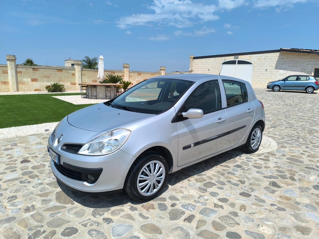 Renault Clio Storia 1.2 16V 5 porte Dynamique perfetta