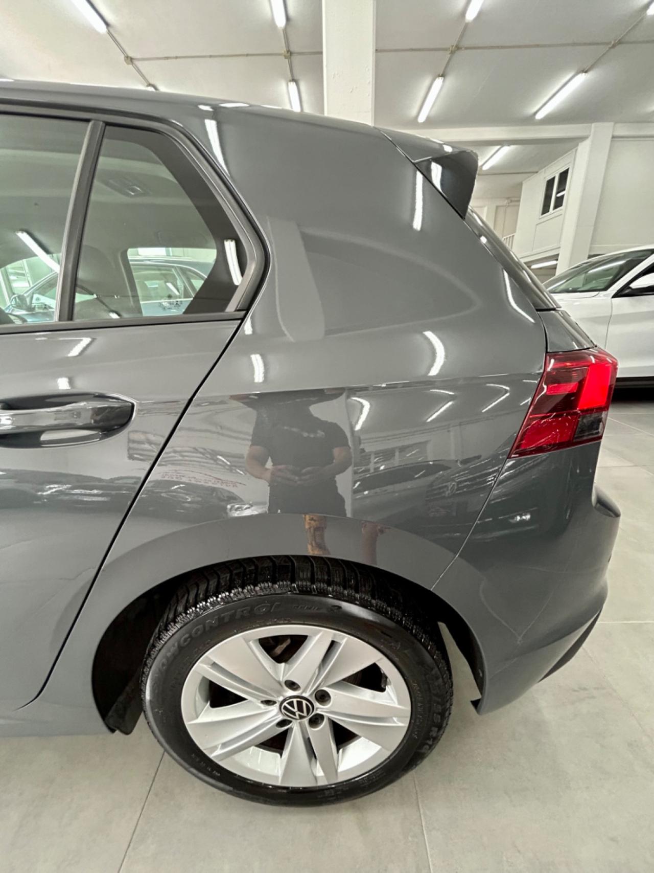 VW GOLF 8 2.0 DSG SCR finanziabile