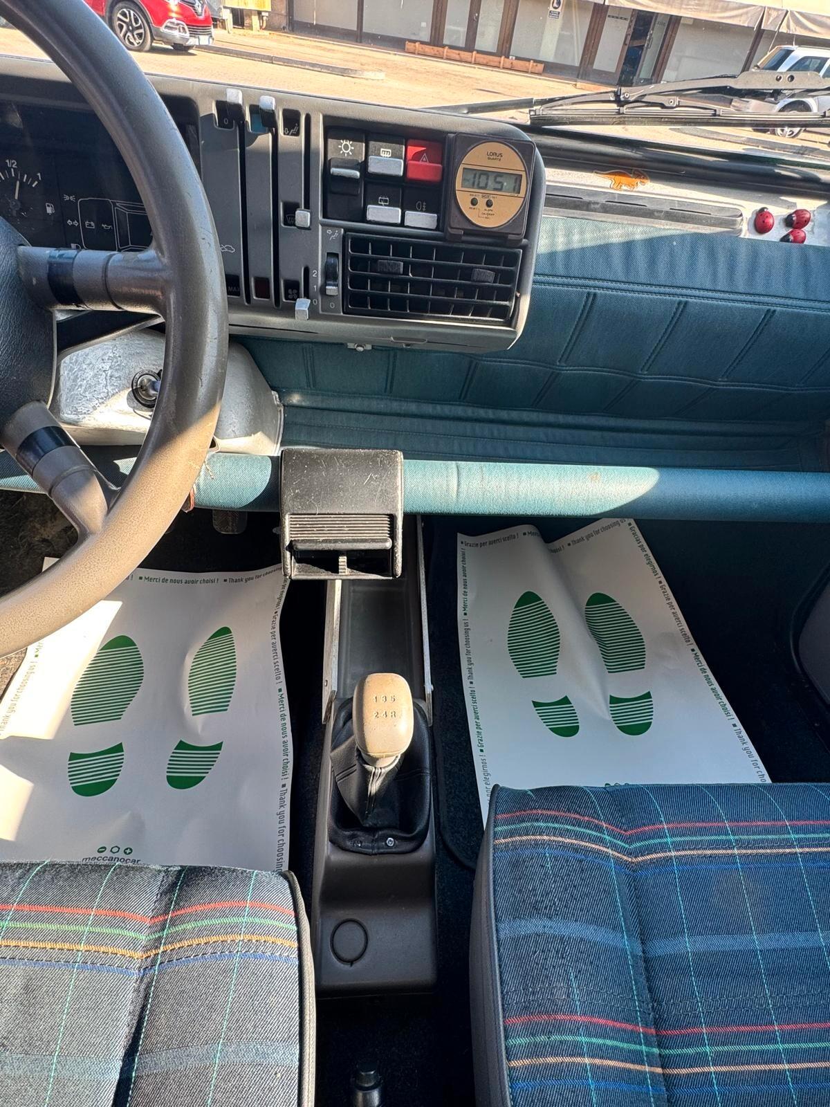 Fiat Panda 900 i.e. cat