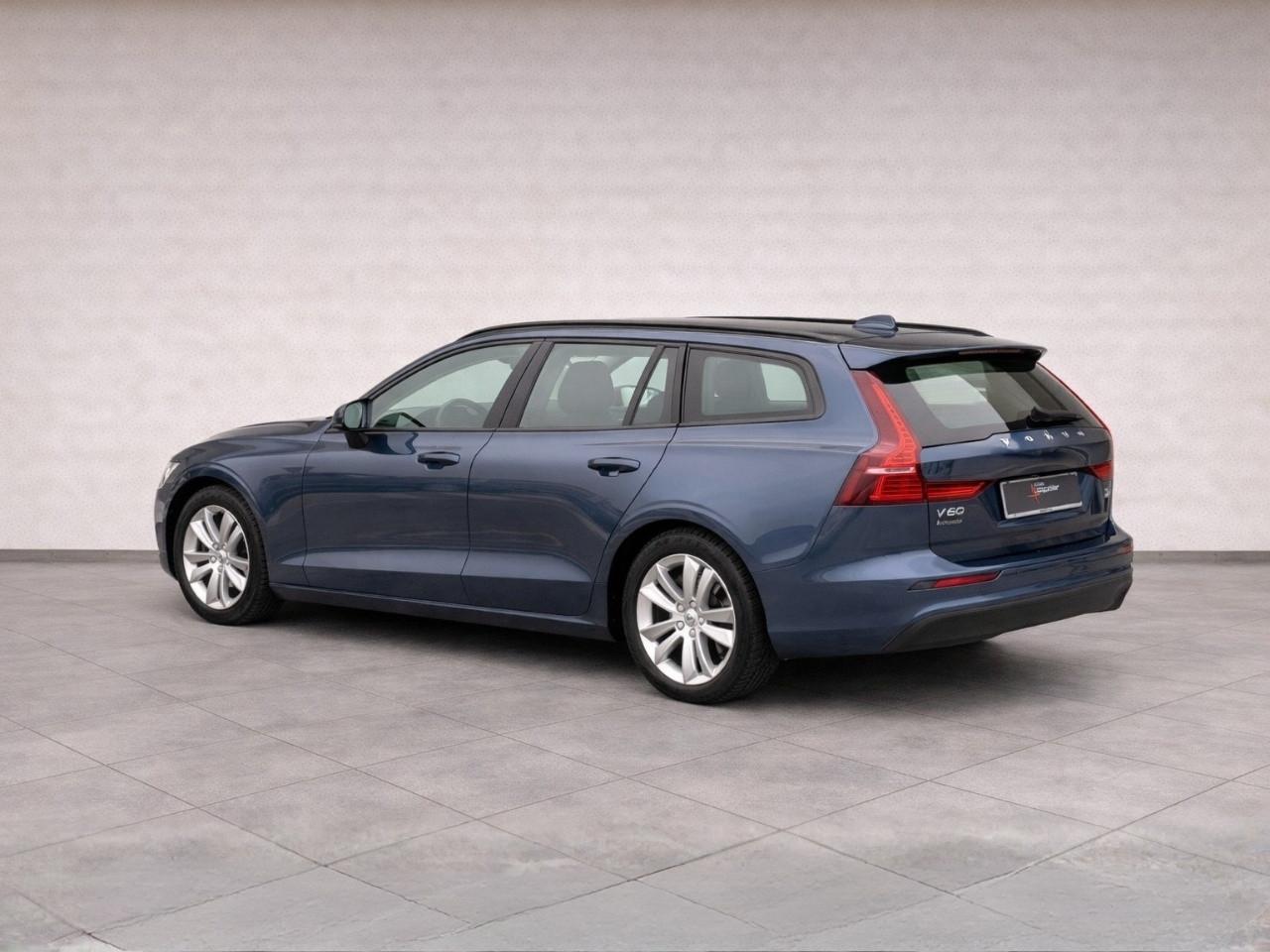 VOLVO V60 2.0 D3 MOMENTUM AUTO