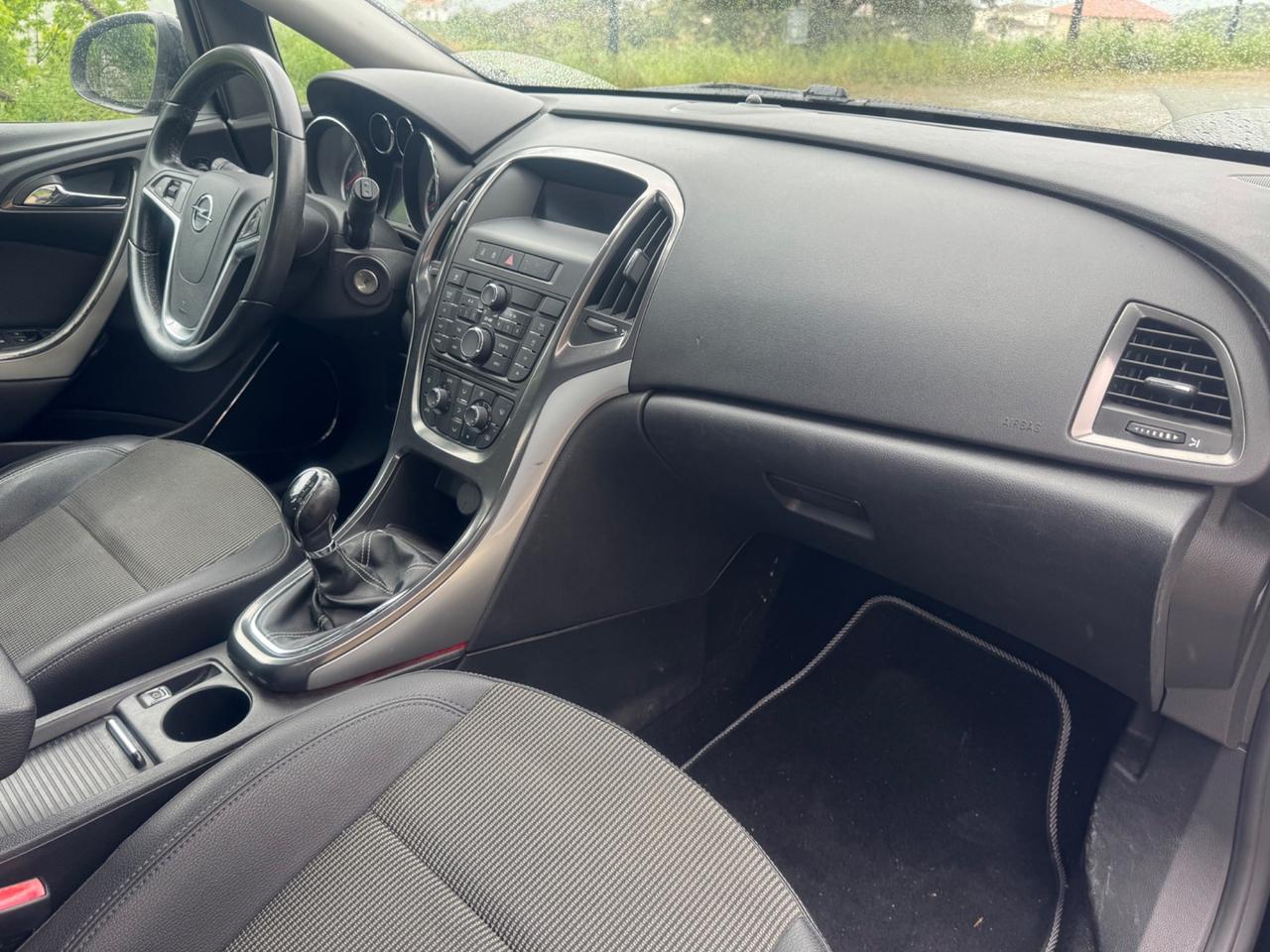 Opel Astra 1.7 CDTI 110CV SW 2012