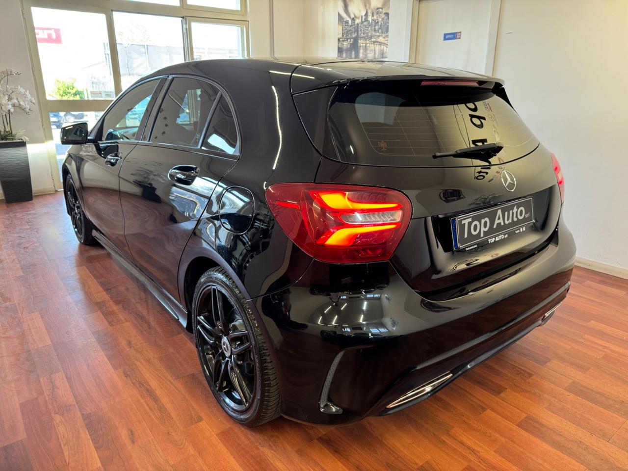 MERCEDES-BENZ A 180 d PREMIUM AMG - 2018