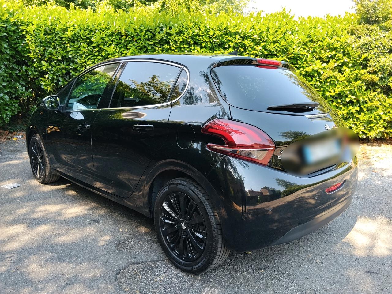 Peugeot 208 1.2 5 porte Allure